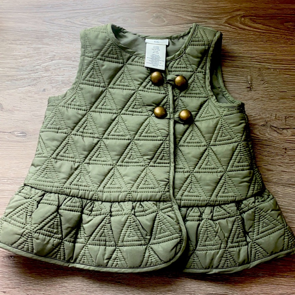 Aspen kids 18 months olive green quilted light weight vest excellent condition